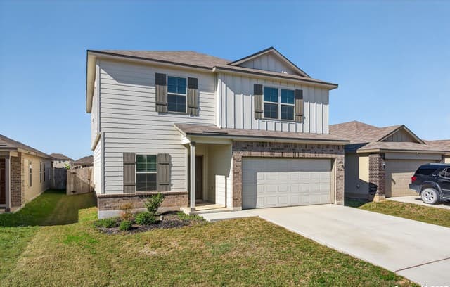 4-bedroom rental at 7811 Champion Crk in San Antonio, TX — photo 2