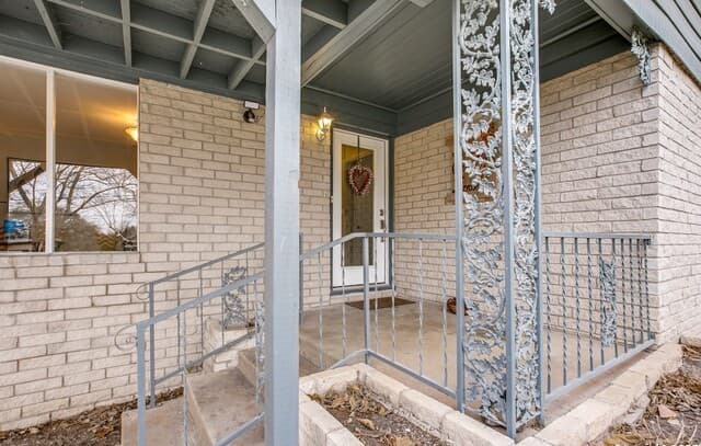 3-bedroom rental at 6531 Fox Run in San Antonio, TX — photo 2