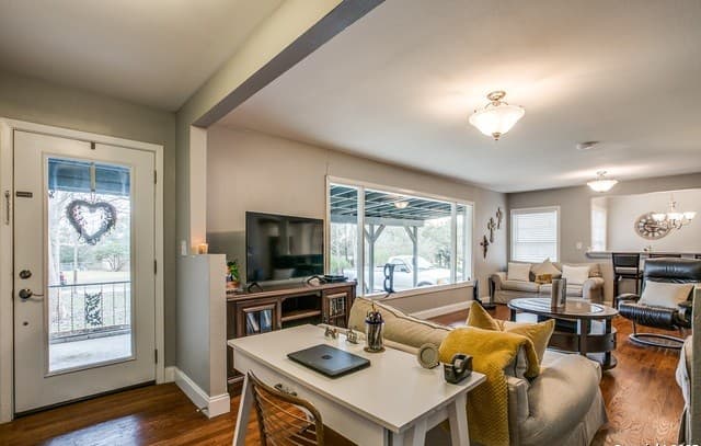 3-bedroom rental at 6531 Fox Run in San Antonio, TX — photo 4
