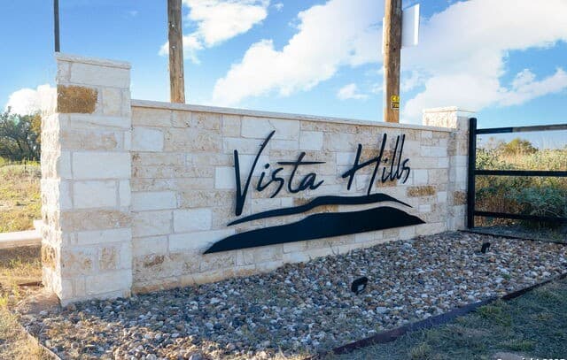 rental at 151 PR Arroyo Vista Lot 65 in Somerset, TX — photo 2