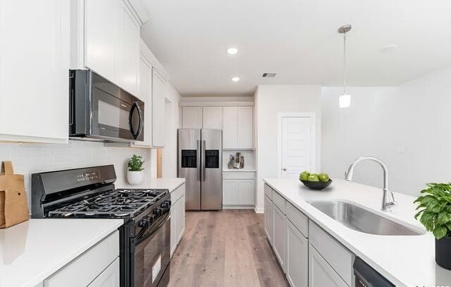 4-bedroom rental at 8553 Merlin Cove in San Antonio, TX — photo 2