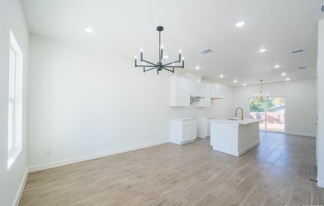 3-bedroom rental at 20035 Morrison St in Somerset, TX — photo 2