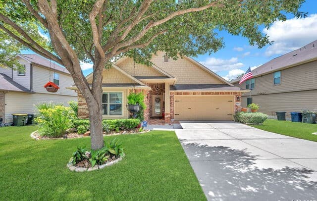 4-bedroom rental at 509 Whittmen in Schertz, TX — photo 2