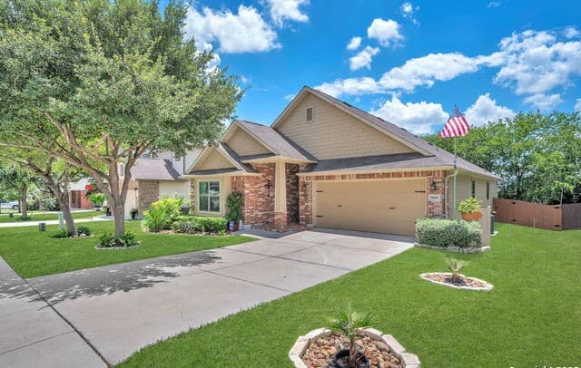 4-bedroom rental at 509 Whittmen in Schertz, TX — photo 3