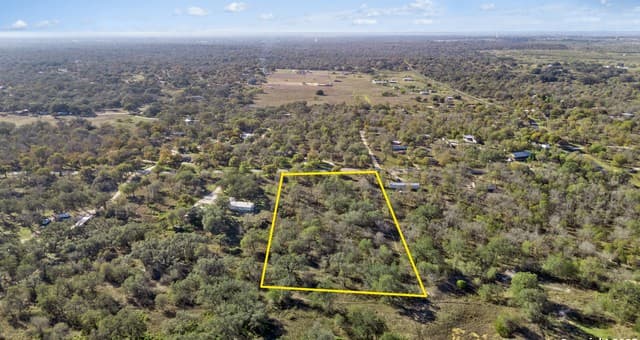 rental at 181 LOT 4 Marbach in Somerset, TX — photo 3