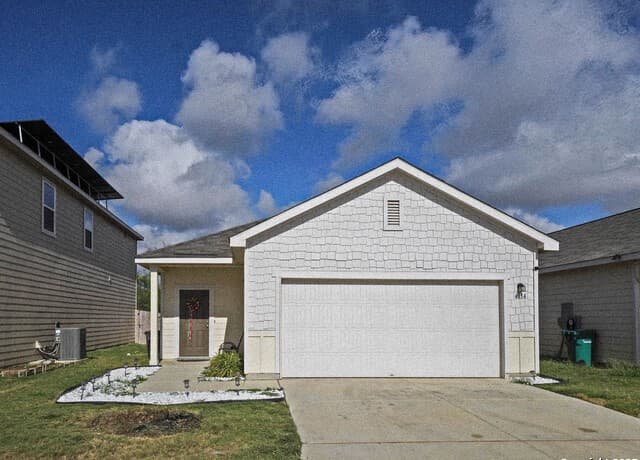 3-bedroom rental at 4814 Flying Hooves in San Antonio, TX — photo 3