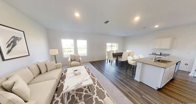 4-bedroom rental at 12827 Prairie Valley in Schertz, TX — photo 4