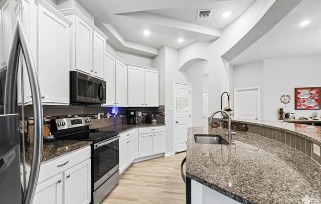 3-bedroom rental at 126 Katy Post in San Antonio, TX — photo 3
