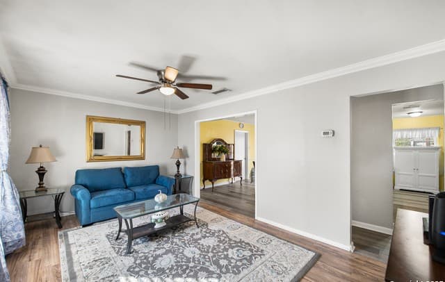 3-bedroom rental at 4423 Sun Vista Ln in San Antonio, TX — photo 5