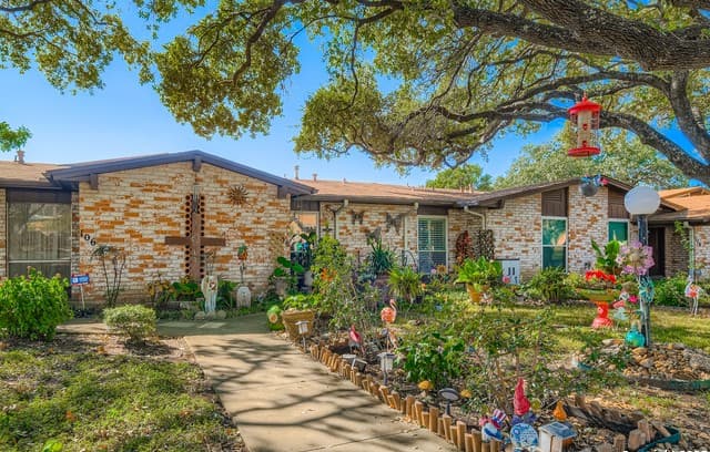 2-bedroom rental at 108 Sunnyland in San Antonio, TX — photo 1