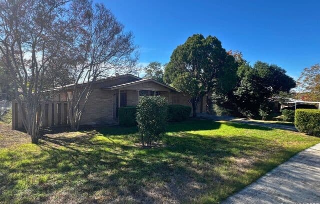 3-bedroom rental at 322 Senova in San Antonio, TX — photo 2