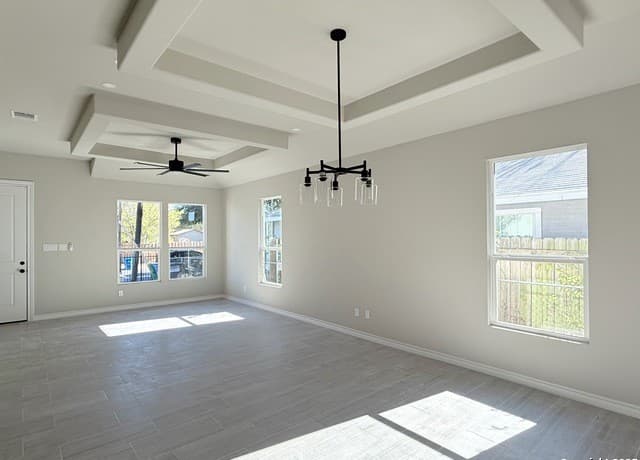 3-bedroom rental at 411 Moselle in San Antonio, TX — photo 5