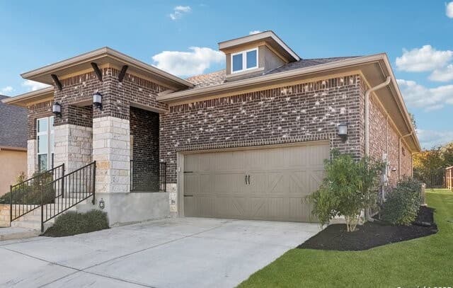Home for sale at 22907 Grande Vista in San Antonio, TX — photo 2