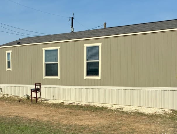 Home for sale at 17110 Laguna Seca in Atascosa, TX — photo 2