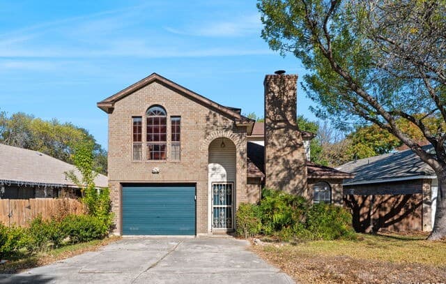 3-bedroom rental at 7563 Tantivity in San Antonio, TX — photo 2