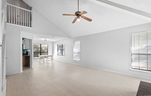3-bedroom rental at 7563 Tantivity in San Antonio, TX — photo 3
