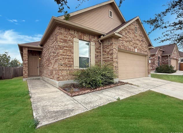 3-bedroom rental at 6503 Wind Trce in San Antonio, TX — photo 2