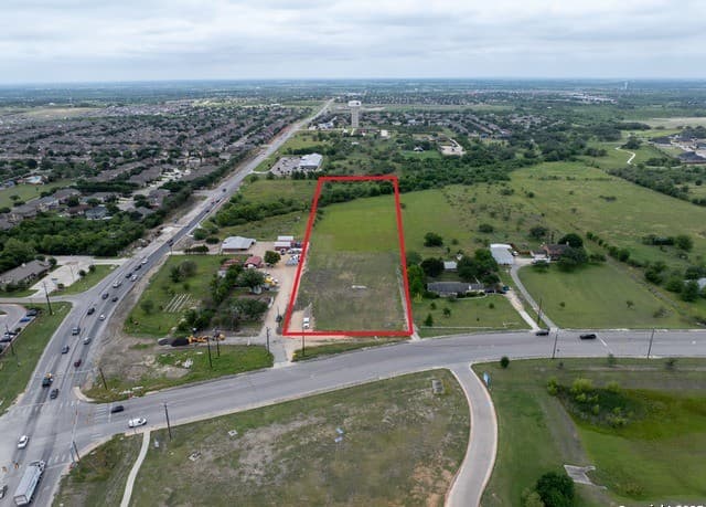 rental at 5+/- AC Green Valley Rd in Cibolo, TX — photo 2