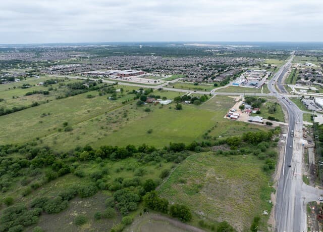 rental at 5+/- AC Green Valley Rd in Cibolo, TX — photo 5