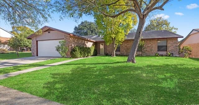 4-bedroom rental at 3406 Columbia Drive in Cibolo, TX — photo 2