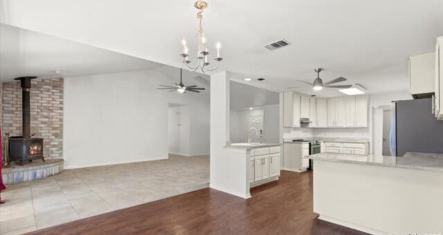 4-bedroom rental at 3406 Columbia Drive in Cibolo, TX — photo 4