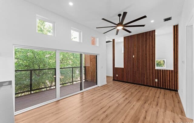 2-bedroom rental at 114 Bailey in San Antonio, TX — photo 4