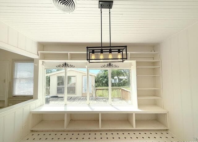 3-bedroom rental at 1214 Sutton in San Antonio, TX — photo 2
