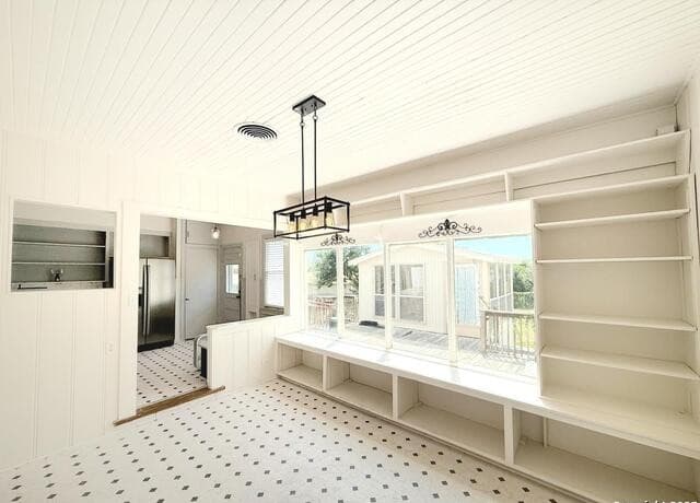 3-bedroom rental at 1214 Sutton in San Antonio, TX — photo 3
