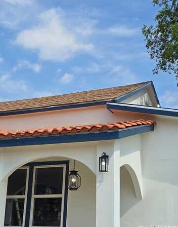 Home for sale at 501 W Agarita in San Antonio, TX — photo 4