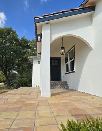 Home for sale at 501 W Agarita in San Antonio, TX — photo 5