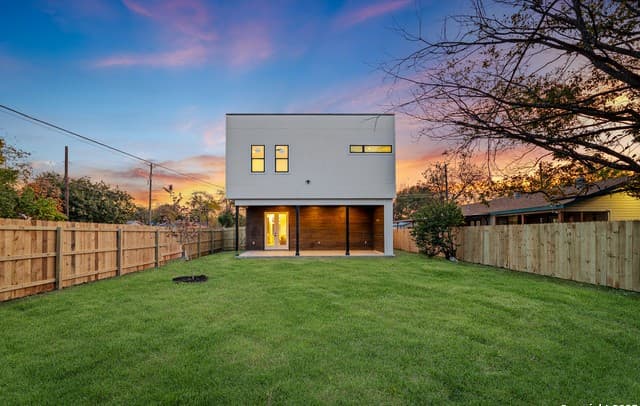 Home for sale at 257 E Baylor in San Antonio, TX — photo 5