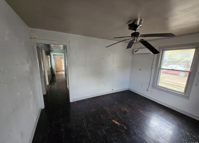 2-bedroom rental at 1518 Waverly in San Antonio, TX — photo 4