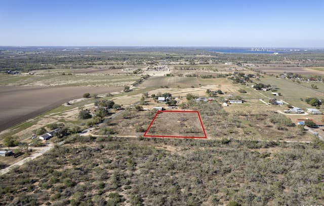 rental at 19672 Ballard Rd. in Elmendorf, TX — photo 2