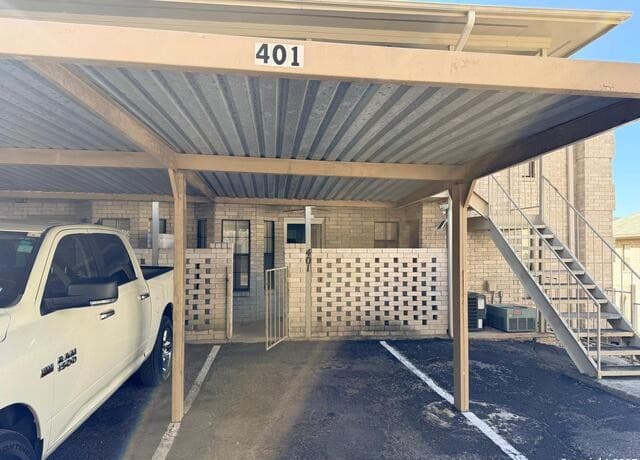 2-bedroom rental at 8415 Fredericksburg Unit 401 in San Antonio, TX — photo 1