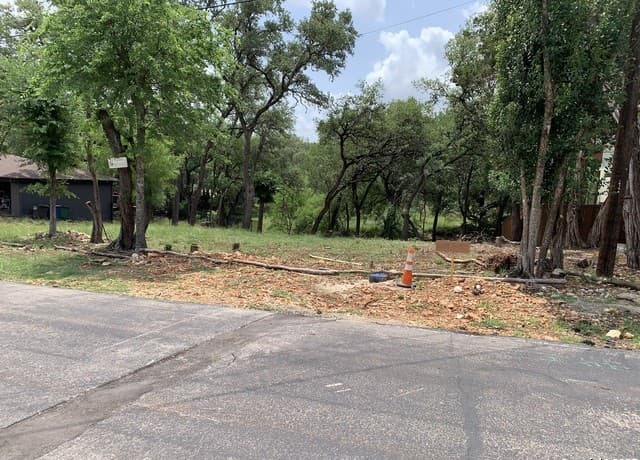 rental at 16703 Springhill in San Antonio, TX — photo 1