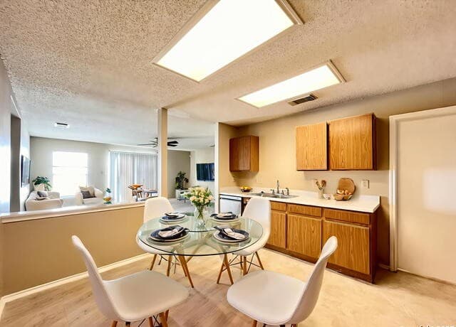 3-bedroom rental at 6730 Melody Canyon in San Antonio, TX — photo 3