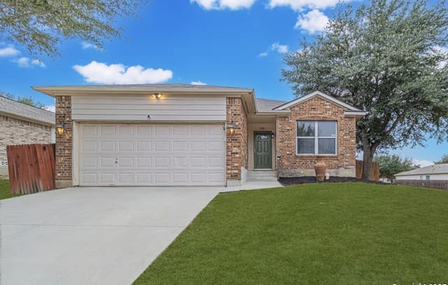 3-bedroom home for sale at 5200 Columbia in Cibolo TX