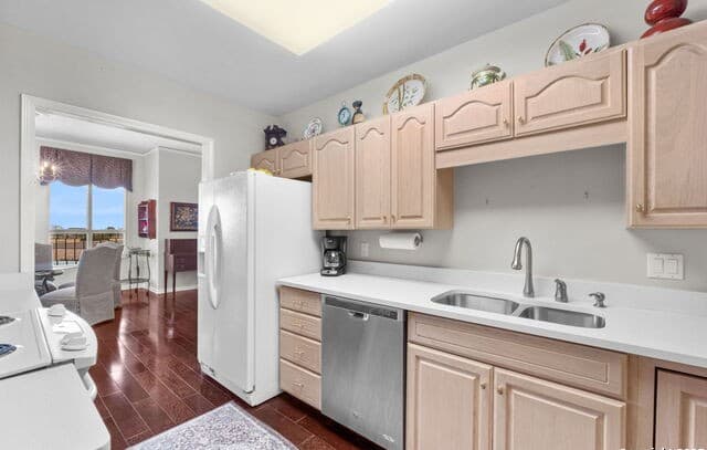 2-bedroom rental at 7123 Thrush View Unit 35 in San Antonio, TX — photo 5