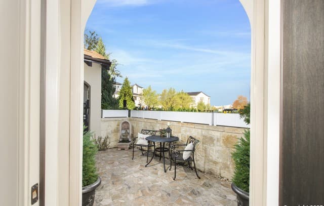 3-bedroom rental at 10 Denbury Gln in San Antonio, TX — photo 3