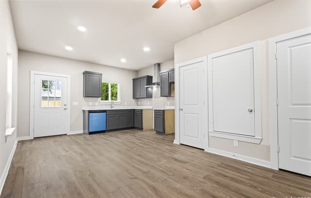 3-bedroom rental at 1214 Aransas in San Antonio, TX — photo 5