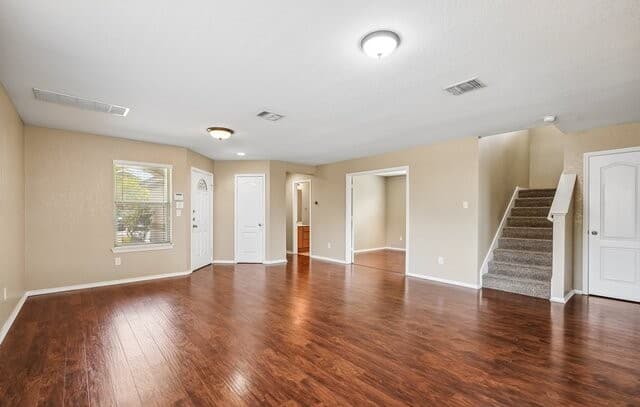 3-bedroom rental at 5700 Ping Way in Schertz, TX — photo 2