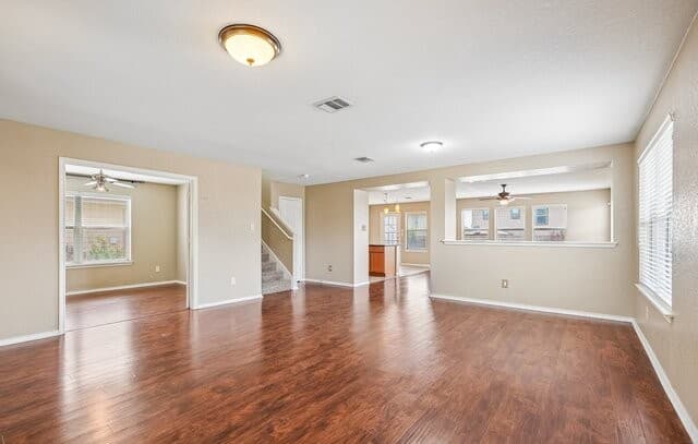 3-bedroom rental at 5700 Ping Way in Schertz, TX — photo 3