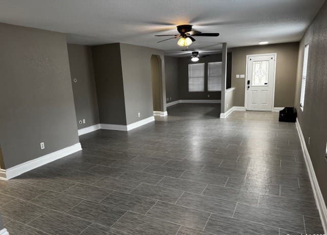 3-bedroom rental at 7907 Saratoga Knll in Selma, TX — photo 5
