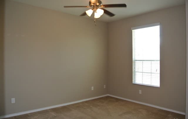 3-bedroom rental at 12843 Limestone Way in San Antonio, TX — photo 2