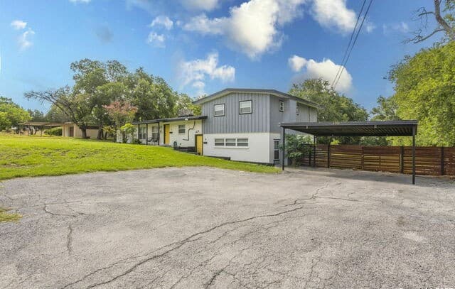rental at 7602 Windsor Oaks in San Antonio, TX — photo 2