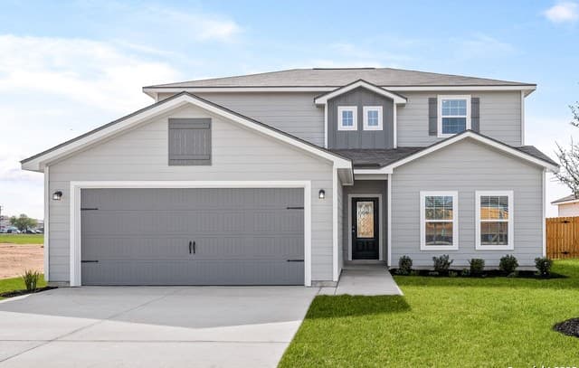 5-bedroom rental at 16001 Delgado Hills in Lytle, TX — photo 1