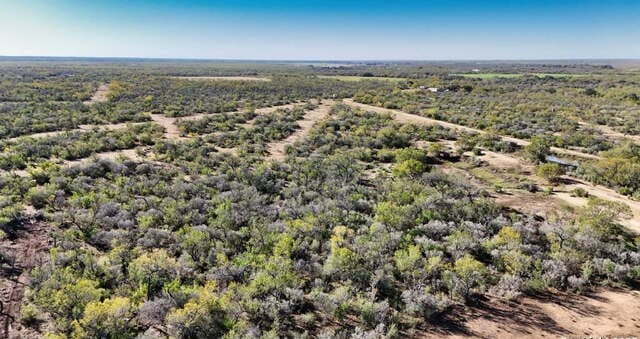 rental at 0 County Road 733 in Moore, TX — photo 3