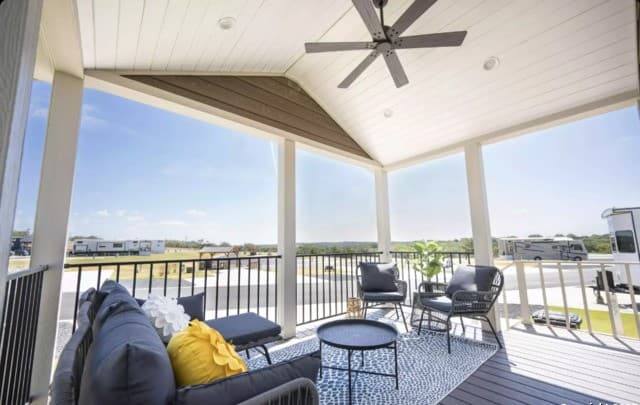 1-bedroom rental at 5386 Ranch Road 1376 #97 in Fredericksburg, TX — photo 3