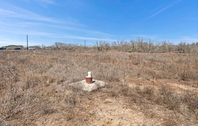rental at LOT 2 Sky View Ranch in Dhanis, TX — photo 5