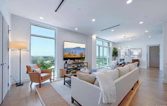 2-bedroom rental at 123 Lexington Unit APT 1410 in San Antonio, TX — photo 2